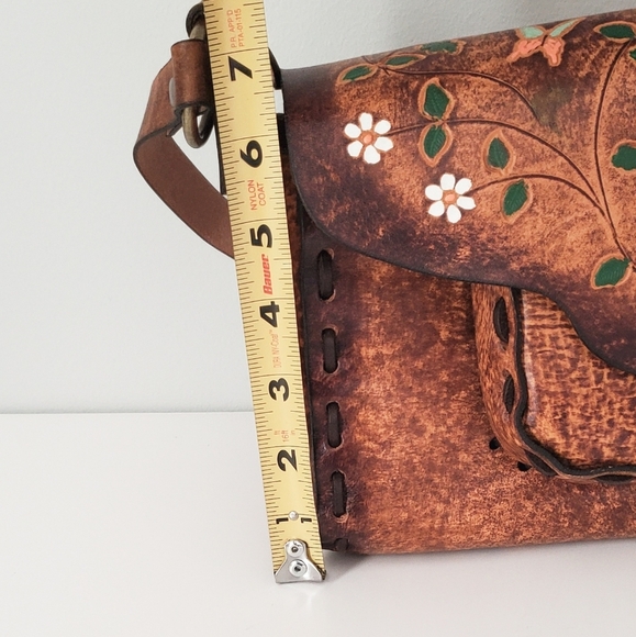 Handmade Leather Shoulder Bag - Picture 8 of 9